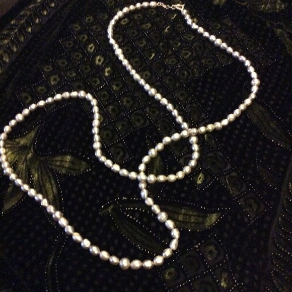 Grey Freshwater Pearls with Toggle Clasp 48” - Picture 4 of 5